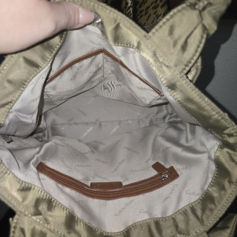 Calvin Klein Quilted Drab Olive Green Tote Bag - Picture 4 of 10